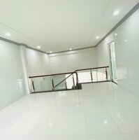 CHO THUÊ NHÀ LẦU SÂN RỘNG KDC HỒNG LOAN ĐỐI DIỆN BẾN XE MỚI CẦN THƠ