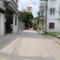 Chính chủ bán đất tổ 8 Thạch Bàn ngõ 541 Bát Khối, đường thông ô tô tránh giá chỉ nhỉnh 10 tỷ