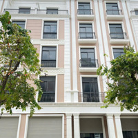 Cơ Hội Sở Hữu Nhà Phố 144M² Vị Trí Đẹp, Giá Tốt 22.8 Tỷ