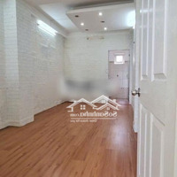 Căn Duy Nhất! Chỉ 18 Tỷ Sở Hữu Ngay Mặt Tiền Nguyễn Bỉnh Khiêm, Q1 - Nhà 5 Tầng - Dtsd: 180M2