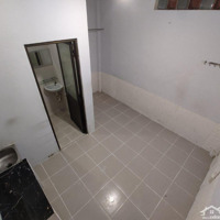 Chính Chủ Phòng Vừa Làm Mới (100% Riêng Biệt, 15M2), Cửa Sổ, Ánh Sáng Trời, Khu Lê Văn Sỹ, Quận 3