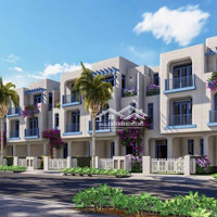 Nhà Phố Biển Sở Hữu Lâu Dài - 3 Tầng, Hồ Bơi Riêng - 6 Tỷ - Savill Vận Hành