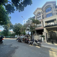 Cho Thuê Biệt Thự 200M Kdc Himlam Quận 7 Vị Trí Cao Cấp Có Tm Gần Trường Qt Giá: 85 Triệu Liên Hệ:0931353298