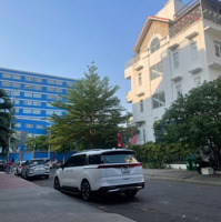 Cho Thuê Biệt Thự 200M Kdc Himlam Quận 7 Vị Trí Cao Cấp Có Tm Gần Trường Qt Giá: 85 Triệu Liên Hệ:0931353298