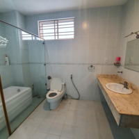 Cho Thuê Phòng Full Nội Thất Trong Villa Sân Vườn Q7