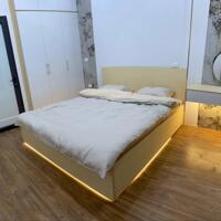 Cho thuê nhà Phố Khương Trung, 5 tầng x 25m2, 10.5 Triệu KD online kết hợp ở gđ, nhóm