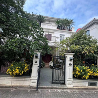 Bán Gấp Biệt Thự 4 Phòng Ngủ 4 Vệ Sinhở Mailand Hanoi City, Giá Thỏa Thuận, 210M2