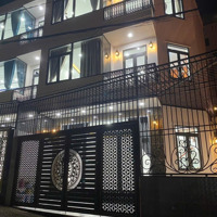 Nhà Phố Căn Gốc Cách Biển 800M -Nha Trang