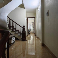 Bán Nhà Ngõ 261 Phố Trần Quốc Hoàndiện Tích40M 5 Tầng 4Mmặt Tiền14Tỷ. Khu Phân Lô Ô Tô Dừng Đỗ Cửa