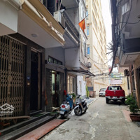 Bán Nhà Ngõ 261 Phố Trần Quốc Hoàndiện Tích40M 5 Tầng 4Mmặt Tiền14Tỷ. Khu Phân Lô Ô Tô Dừng Đỗ Cửa