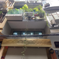 Nguyễn Chí Thanh Nhà Phân Lô Gần Phố Ô Tô Tránh - Vào Nhà - Mặt Tiền Rộng Dân Trí Cao