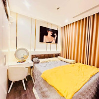 Vợ Chồng Em Cần Bán Nhanh Căn Hộ Chung Cư 2 Phòng Ngủ- 80 M2 - Toà Artemis Giá Bán 7 Tỷ Liên Hệ: 0988 246 495