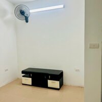 Cho thuê nhà Tập thể tầng 5 Giải Phóng 55m2, 2 ngủ, 7 Triệu