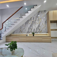 Bán Nhà 1 Trệt 2 Lầu Mặt Tiền Đường Dx 082, Định Hoà; Gần Bệnh Viện 1500 Giường; Full Nội Thất
