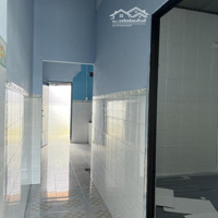 Chính Chủ Cần Bán Gấp Nhà Cấp 4 .Gần Trường Học. Chợ Đức Hòa. Công An Huyện..dtsd 77M2