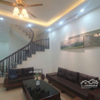 Bán Nhà Việt Hưng, Long Biên 56M2 3T Nhỉnh 7 Tỷ Nhà Đẹp, Ô Tô Đỗ Cổng , Ở Sướng