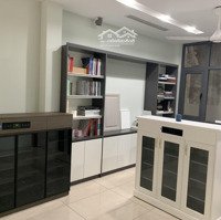 Chia Sẻ Văn Phòng 50M2, Giá 5 Triệu/Tháng, Đầy Đủ Đồ Liên Hệ: 0985643750
