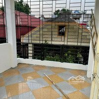 Hoàng Hoa Thám - Bưởi- Nhà Dân Xây
35M, 5Tầng. Chỉ 8,45Tỷ