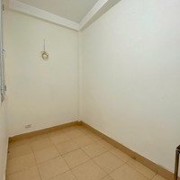 Cho Thuê Nhà Nguyên Căn 40M2 X 3 Tầng, 1 Tum, Mặt Tiền 5M,Sát Ngã Tư Sở, Đối Diện Royal City