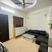 Cho Thuê Nhà Nguyên Căn 40M2 X 3 Tầng, 1 Tum, Mặt Tiền 5M,Sát Ngã Tư Sở, Đối Diện Royal City