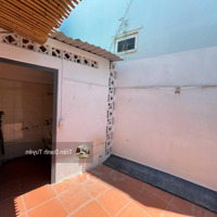 Bán Nhà 2 Tầng Đường Trần Bình Trọng - Nha Trang