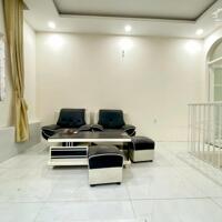 Cho thuê nhà đẹp, 8x11, mặt tiền Huỳnh Văn Nghệ gần UB Bửu Long chỉ 11tr