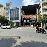 Mặt Tiền Lê Lai Quận 1.Diện Tích13 X 33M - Nở Hậu 18M = 500M2. 2 Tầng - Hđt 500 Triệu. Giá Bán 250 Tỷ
