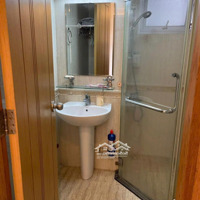 Cho Thuê C/C 107 Trương Định, Q. 3 - 77M2 - 2 Phòng Ngủ- 2 Vệ Sinh Căn Góc View Đẹp, Full Nt, Liên Hệ:, 0981674683