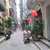 Bán Nhà Phân Lô Hoàng Quốc Việt 5 Tầng 45M2,Mặt Tiền4.5M Giá Nhỉnh 12 Tỷ