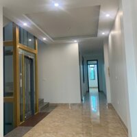 Mời thuê toà 5 tầng cạnh KCN Khai Quang