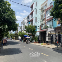 Bán Nhàmặt Tiềnđường Bác Ái.diện Tích4X18M, Cấp 4 . Giá Bán 8,6 Tỷ,Vị Trí Đẹp,Phường Tân Thành. Q Tân Phú