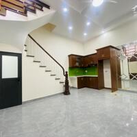 Bán nhà La Thành ngõ thông thoáng ô tô đỗ cửa kinh doanh  nhà đẹp dân xây giá 26m giá 7.7 tỷ .