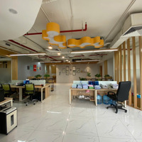 Cần Cho Thuê Văn Phòng 90M2 Đầy Đủ Nội Thất Cơ Bản, Xách Máy Tính Đến Làm Việc. Liên Hệ: 0983 492 593