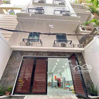 Nhà Phân Lô Liễu Giai - Văn Cao Cần Cho Thuê Gấp,Diện Tích65M2 X 5 Tầng, Ô Tô Đỗ Cửa. Gía 20 Triệu/Th