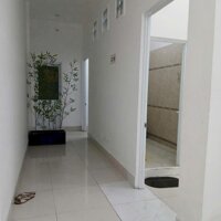 Cho thuê nhà mặt tiền đường 30/4 ngay ngã 3 quang trung dài 30m giá 20 triệu