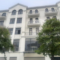 Bán Căn Nhà Phố Rẻ Nhất, Giá Bán 13.8 Tỷ, Đã Có Sổ,Diện Tích84M2 (7X12M) 5 Lầu 1 Tum, Dự Án Vinhomes Quận 9