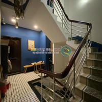 Siêu Phẩm Căn Hộ Dịch Vụ Ngay Trung Tâm Quận 1 Chỉ Có Giá Dưới 40 Tỷ