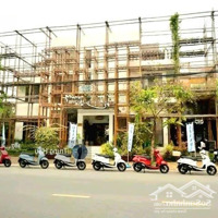 Siêu Phẩm Biệt Thự View Sông Sài Gònmặt Tiềnnguyễn Văn Hưởng Quận 2....Dt 20 X 50M = 1.000M2...250 Tỷ