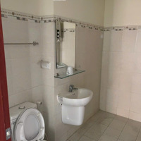 Bán Nhanh Căn Hộ Chung Cư Xóm Chỉ, Quận 5, Dtsd Đến 63M2 Giá Tốt