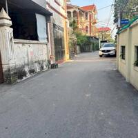 Chính chủ cần tiền bán gấp mảnh đất đẹp nằm tại trục chính thôn Viên Ngoại, Đặng Xá, Gia Lâm