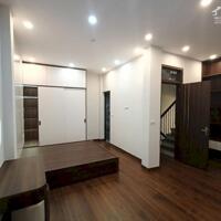 Hạ 1 tỷ nhà 50m ra phố Lạc Long Quân Cầu Giấy ngõ to thông 5T 48m2 MT 5.2m đủ nội thất ở luôn 10.3 tỷ