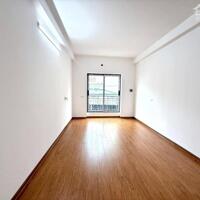 Bán nhà Phúc Lợi, DT 32m x 5 tầng, nhà mới về ở ngay, dân trí cao