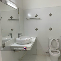 Cực Phẩm! Góc 2 Mặt Tiền Hồ Biểu Chánh, Phú Nhuận.diện Tích7,5 X 13M - 4 Tầng, Ở Ngay Chỉ 17.5 Tỷ Tl