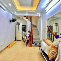 Vị Trí Siêu Vip Gần Lăng Bác Nhà Lô Góc 2 Mặt Thoáng Ngõ Sh Quay Đầu Nhỉnh 5 Tỷ!