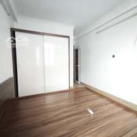 Vị Trí Siêu Vip Gần Lăng Bác Nhà Lô Góc 2 Mặt Thoáng Ngõ Sh Quay Đầu Nhỉnh 5 Tỷ!