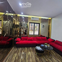 Nhà Bán Nguyễn Chí Thanh Đống Đa 40M2 5 Tầng, Khu Phân Lô Ô Tô Tránh - 18 Tỷ