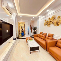 Đặng Tiến Đông - Hoàng Cầu - Đống Đa -Diện Tích50M2 - Giá Bán 13.8 Tỷ - 7 Tầng Thang Máy - Ôtô Tránh Vào Nhà