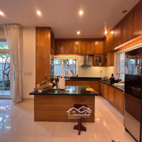 Villa Đường Quách Văn Tuấn K300, 9X23M, Trệt 2 Lầu Cho Thuê