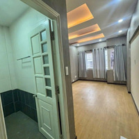 Nhà Nguyên Căn Đường Sư Vạn Hạnh, Quận 10, Trệt 3 Lầu