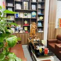 Sang Nhượng Văn Phòng Đầy Đủ Nội Thất Siêu Đẹp